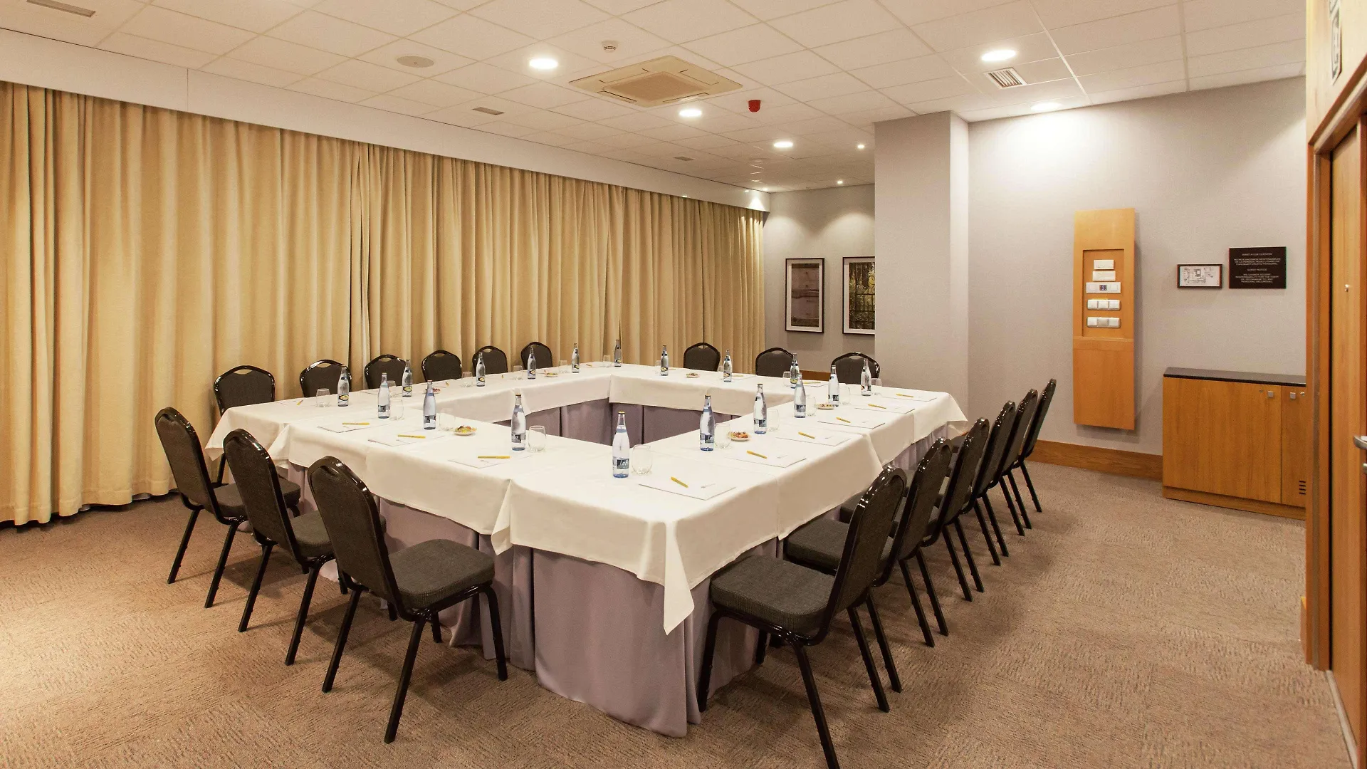 Hilton Garden Inn מאלגה