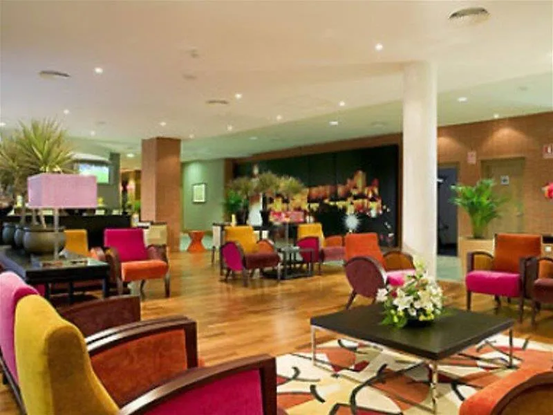 Hilton Garden Inn מאלגה מלון